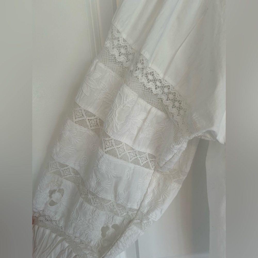 Anthropologie Love The Label Puff-Sleeved Lace Buttondown - Picture 9 of 15